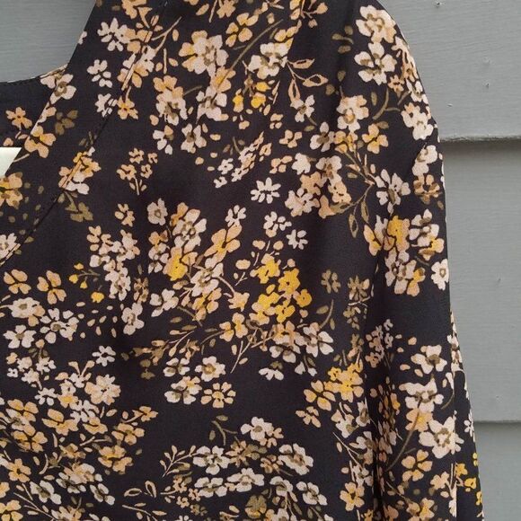 Maurices Brown Black Floral Button Down Peasant Top Medium - Picture 8 of 12